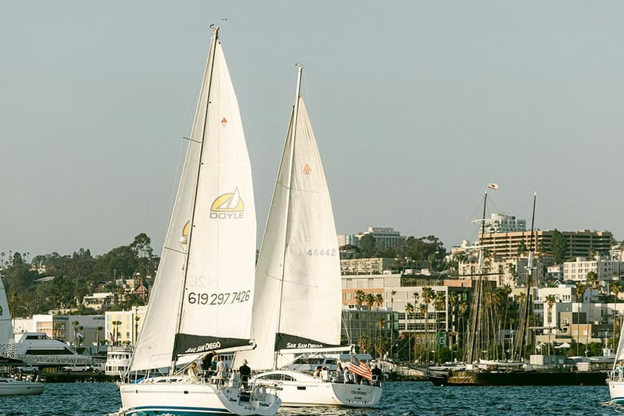 San Diego: Guided Yacht Cruise with Drinks and Snacks tickets at San Diego Sightseeing Cruises
