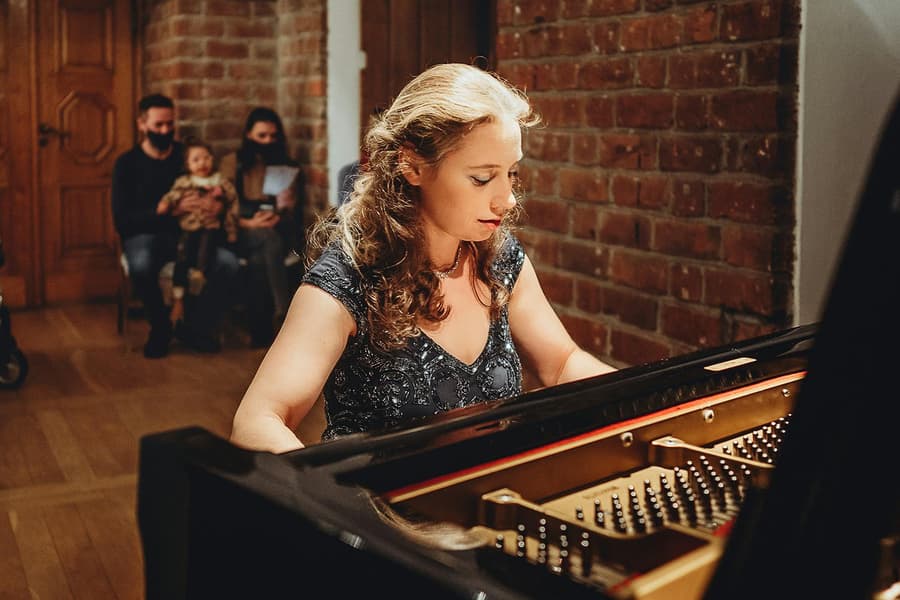 Tickets to Chopin's Music Recital at the Pleyel Salon with a Drink, Warsaw