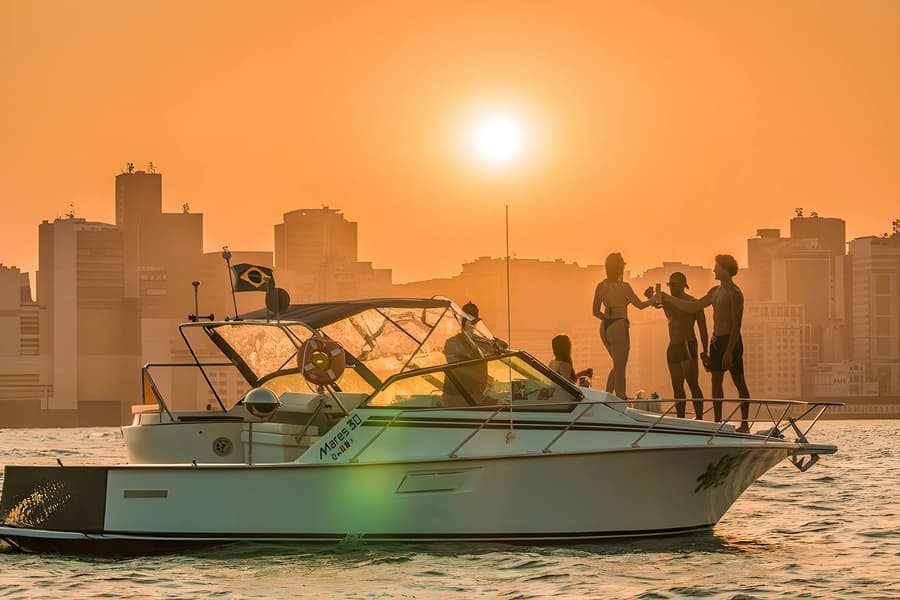 Rio de Janeiro Sunset Speedboat Tour in Guanabara Bay with Drinks & Swim Stop, Rio de Janeiro