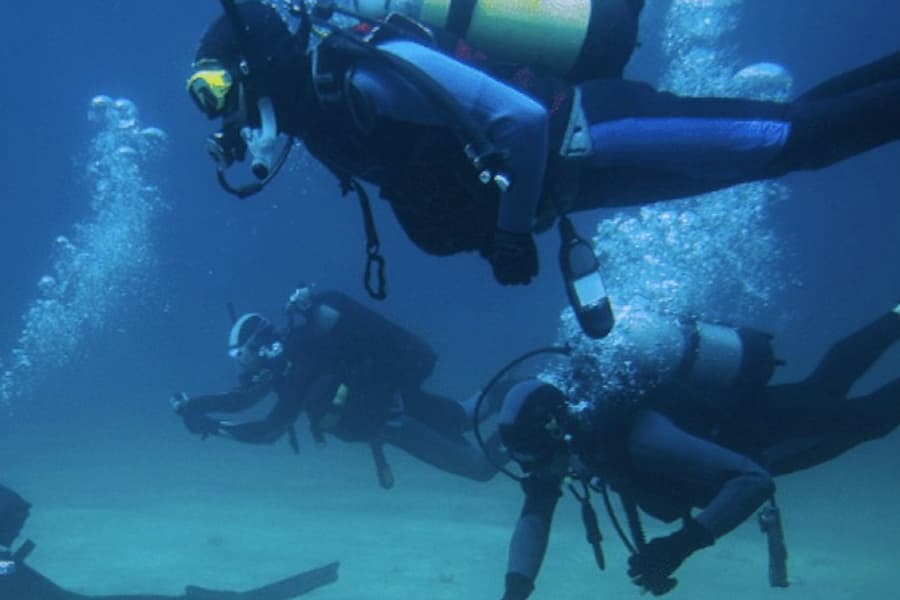 Dubai: Scuba Diving Experience, at Dubai Watersports