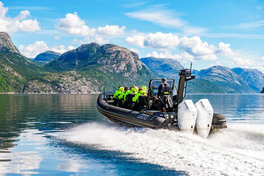 From Stavanger: RIB Tour to Lysefjord, Oslo