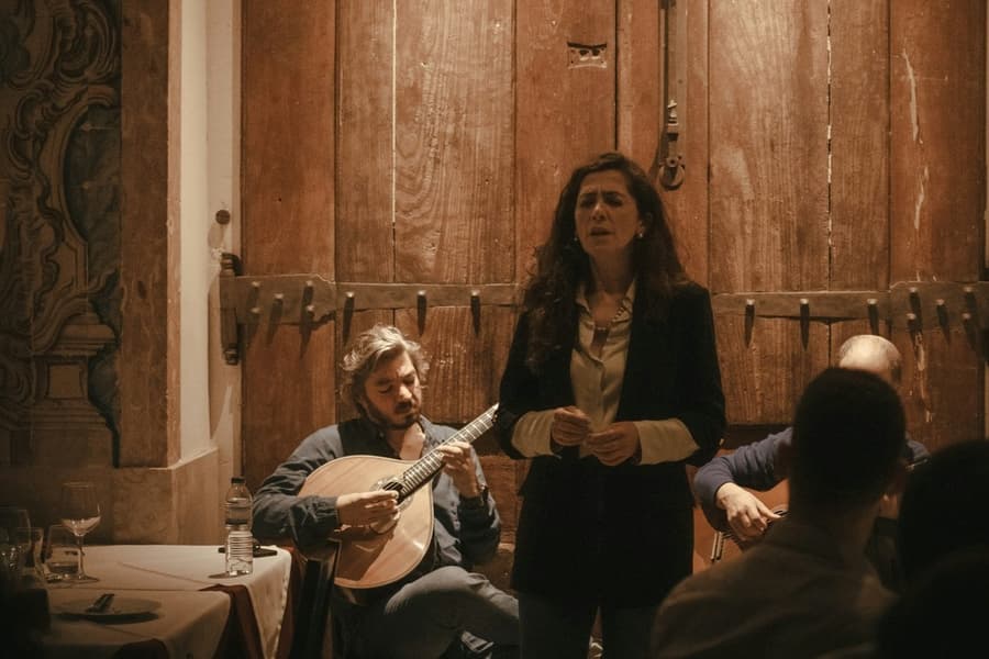 Mesa de Frades: Traditional Fado Show with Dinner, at Mesa De Frades