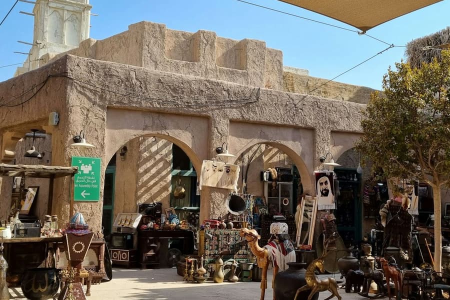 Dubai: Half Day Guided City Tour with Transport, at Dubai City Tours