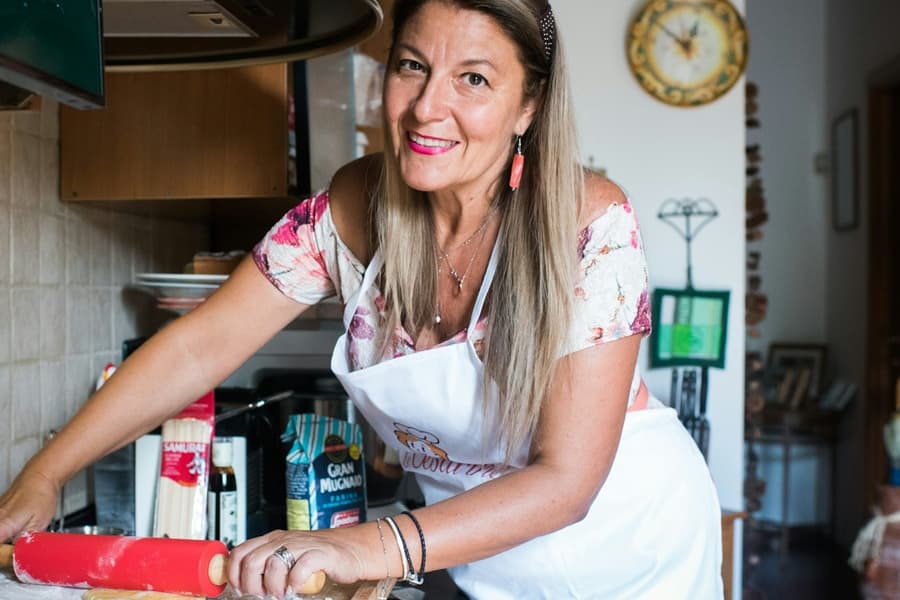 Rome: Market Tour + Dining Experience at Local's Home, at Rome Food Tours