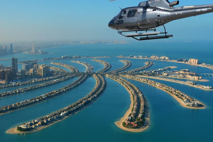 Dubai Helicopter Ride: 17-Min Tour of The Palm and Atlantis, at Dubai Helicopter Tours