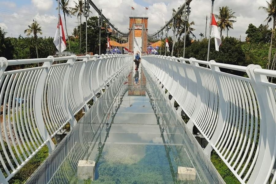 Bali Glass Bridge: Entry Ticket, at Blangsingah Glass Bridge
