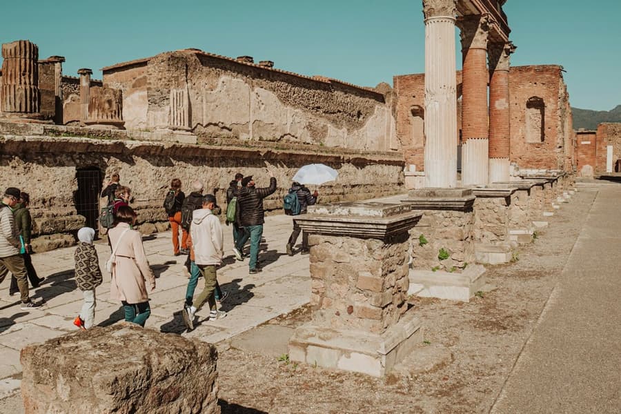 Pompeii & Mount Vesuvius: Small Group Guided Tour + Transfers, Pompeii