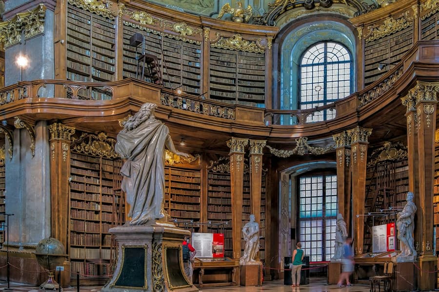 Austria: National Library Tour in Spanish, at Hofburg Palace, Vienna