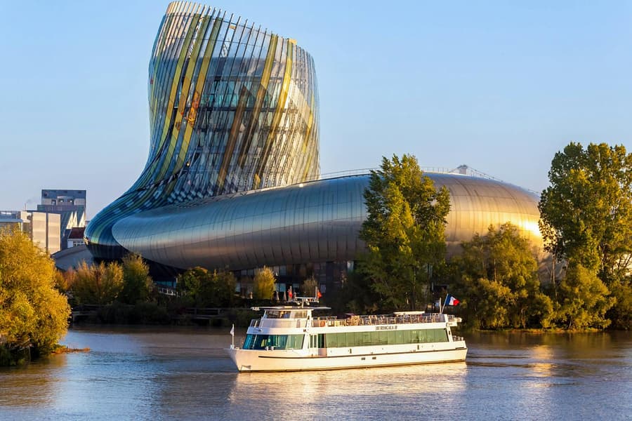 Bordeaux River Cruise with live commentary, Bordeaux