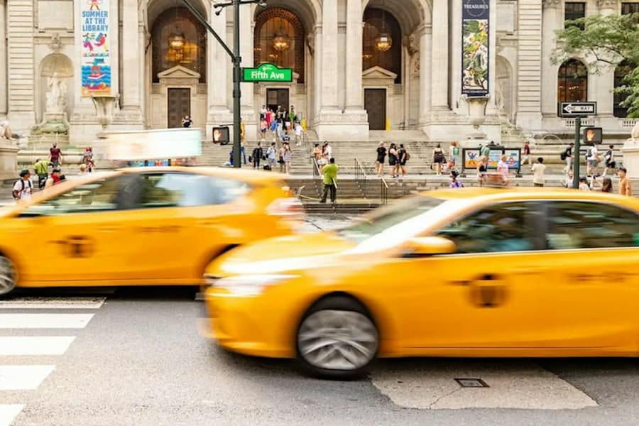 New York: Midtown Guided Tour in French, at New York Walking Tours