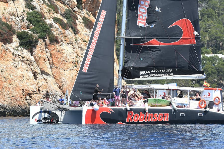 Pollensa Bay: Robinson Catamaran Excursion, Mallorca