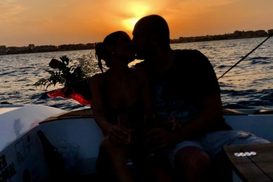 Valencia: Private Sunset Sailboat + Drink, Valencia