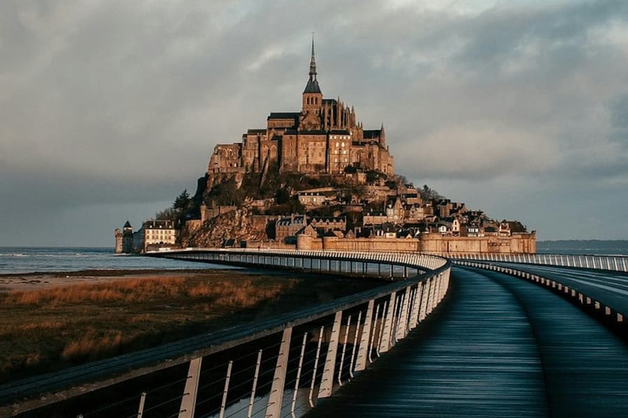 Mont Saint-Michel: Entry Ticket and Guided Day Tour from Paris, at Mont Saint-Michel Day Trips from Paris, Le Mont Saint Michel