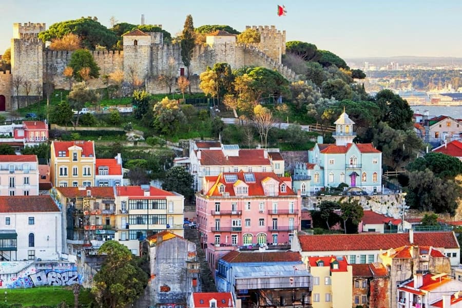 São Jorge Castle: Entry Ticket + Express Audio Guide, at São Jorge Castle