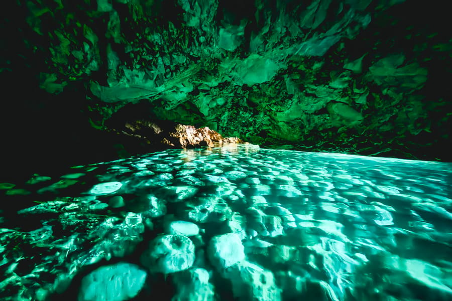 From Vlore: Blue Gem Cave, Haxhi Ali Cave & Grama Bay Speedboat Tour, Vlore