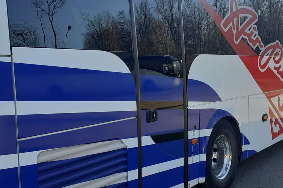 Linate Airport: One-Way Bus from Milan Piazza Luigi di Savoia to Airport (LIN), at Airport Transfer Milan (Linate), Segrate