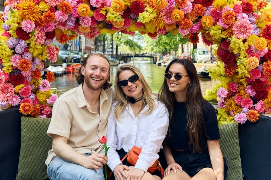 Amsterdam: City Highlights Flower Boat Canal Cruise, at Amsterdam Canal Cruises