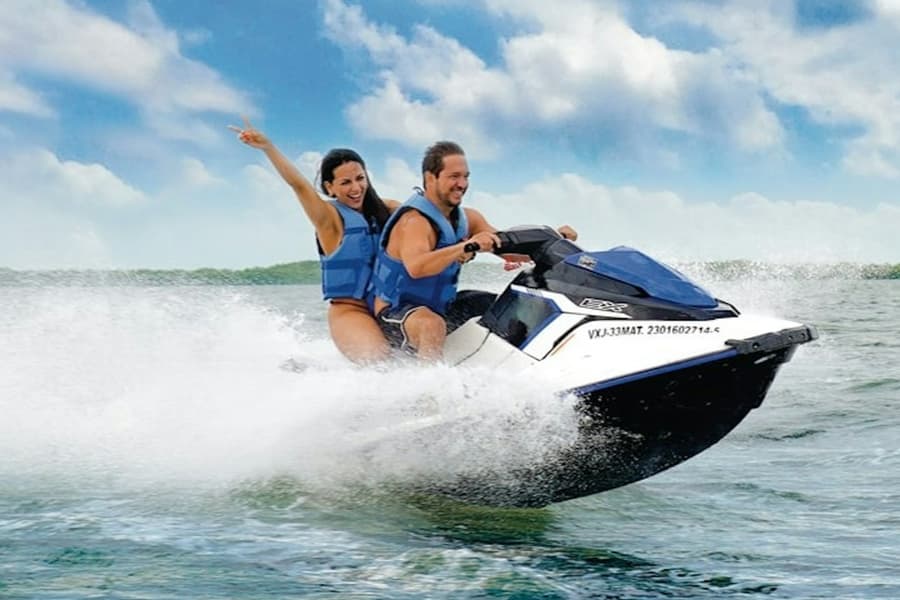 Cancún: Waverunner Jet Ski Lagoon, at Cancún Boat and Water Activities, Isla Mujeres
