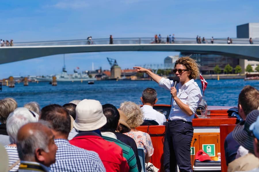 Kopenhagen Klassische Kanaltour & Der Hafen, at Copenhagen Cruises, Copenhagen
