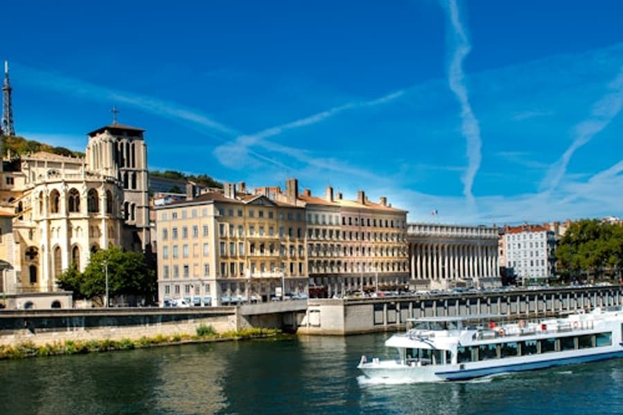 שייט צהריים בסון עם Les Bateaux Lyonnais Hermès II, Lyon