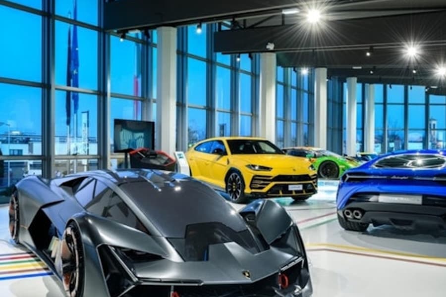 Automobili Lamborghini, Ferruccio Lamborghini, Ferrari & Enzo Ferrari Museums, Santagata Bolognese