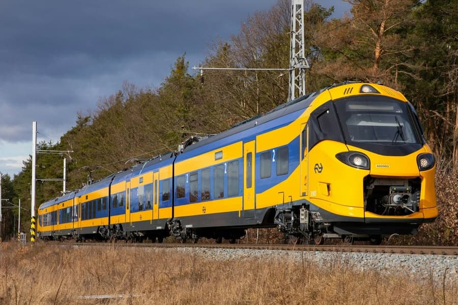 Eindhoven Airport: Train & Bus Transfer To/From Amsterdam, at Eindhoven Airport Transfers, Eindhoven