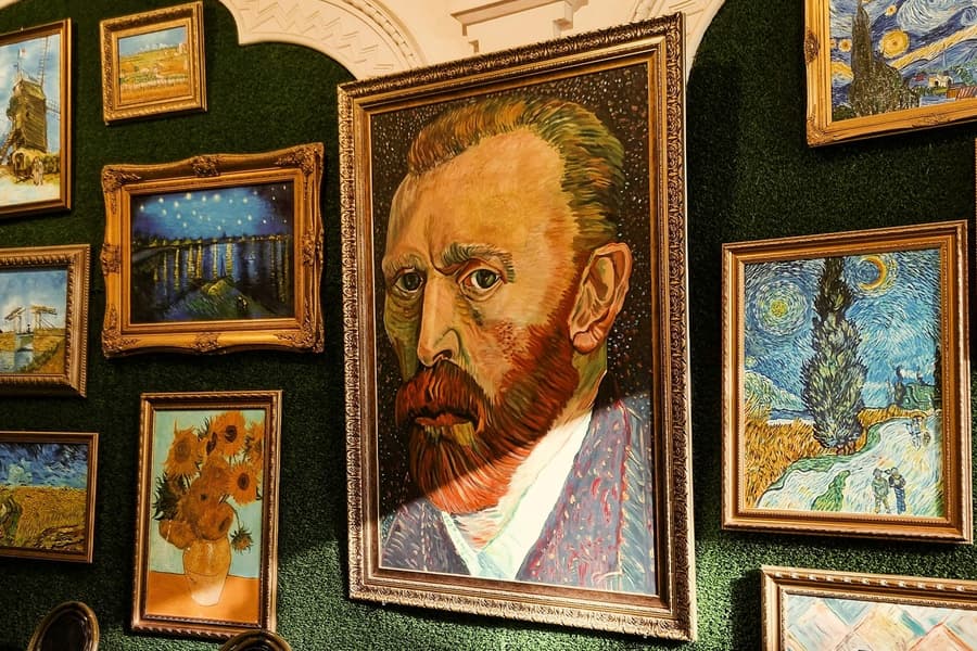 Van Gogh & Rembrandt Immersive Experience Tickets at Van Gogh & Rembrandt in Amsterdam