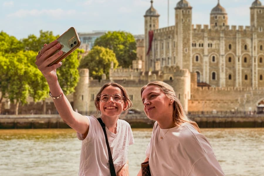 Tower of London: Guided Tour + Thames River Cruise + Crown Jewels Access tickets at Tower of London