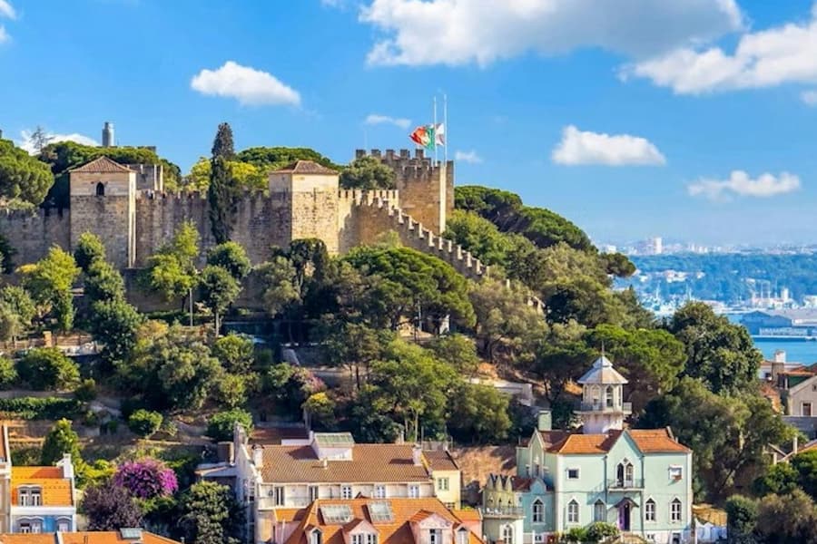 São Jorge Castle: Entry + Audio Guide, at São Jorge Castle