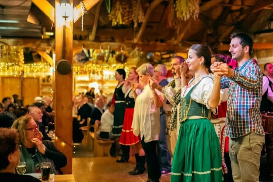 Prague: Traditional Dinner with Folk Show & Unlimited Drinks, at Prague Food & Drink Tours