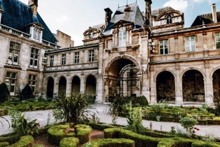 Le Marais & Jewish Quarter: Guided Walking Tour, at Paris Walking Tours