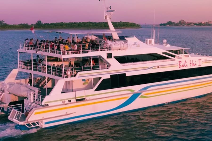 Bali: Sunset Dinner Cruise + Cabaret Show + Live Music, at Denpasar Cruises, Denpasar