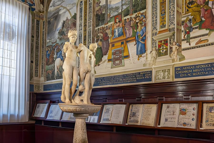 Siena Iconen: Kathedraal, Piccolomini Bibliotheek en Papesse Paleis Pas, at Palazzo delle Papesse, Siena