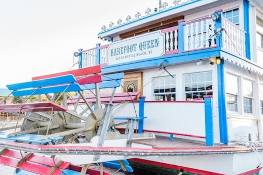 Barefoot Queen - Nautintoristeily, at Barefoot Queen Riverboat Cruises, Myrtle Beach
