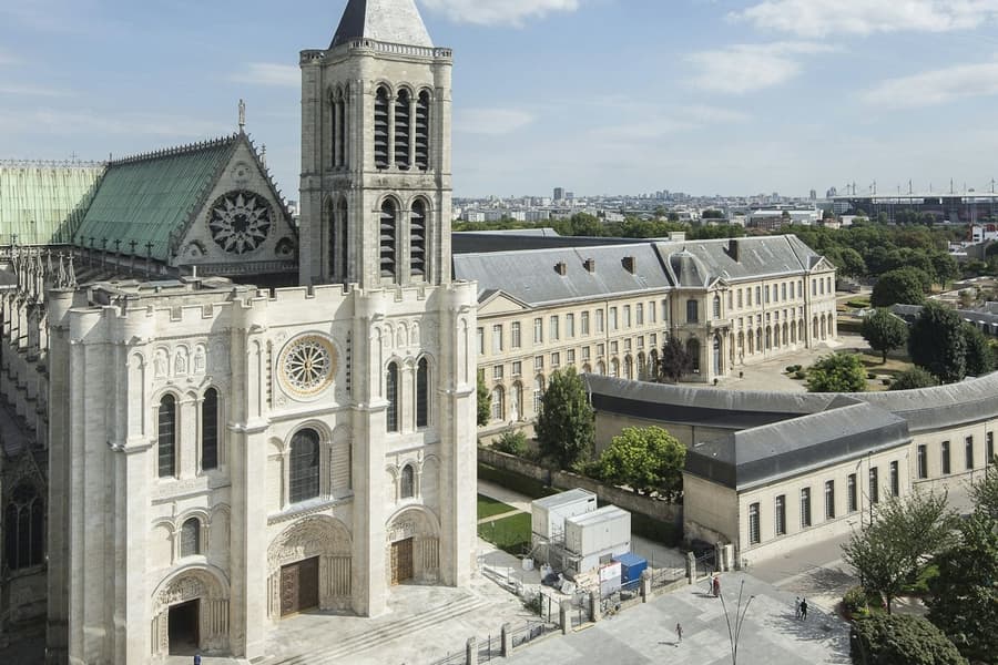 Basilica of Saint Denis: Dedicated Entrance, at Basilique Cathédrale de Saint-Denis