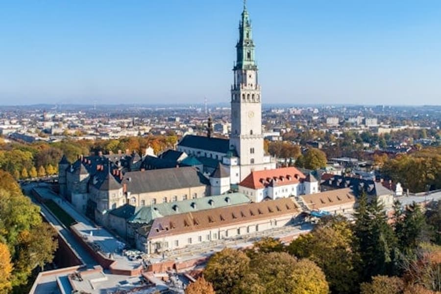 Częstochowa: Black Madonna Experience Tour with Private Transport