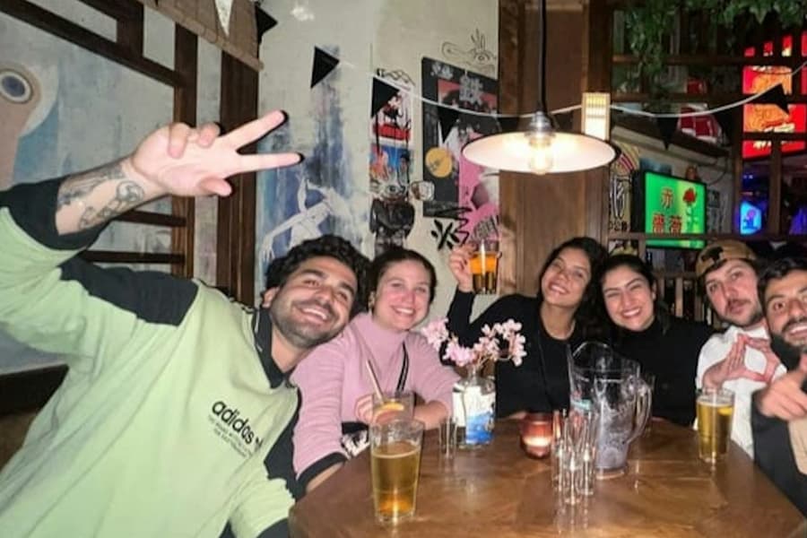 Amsterdam: Guided Pub Crawl + VIP Club Entry, at Amsterdam Beer Experiences