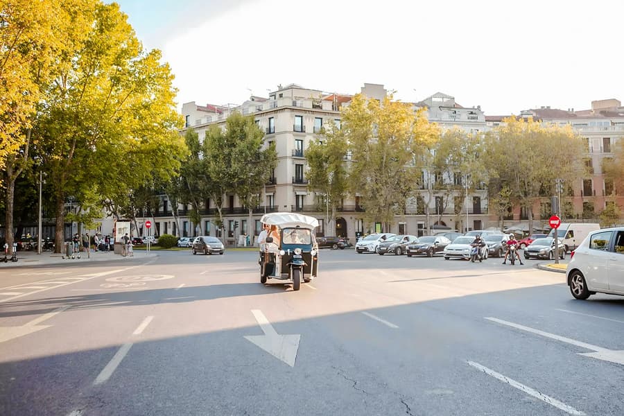 2-hour Welcome Madrid Tuk-Tuk Tour, Madrid