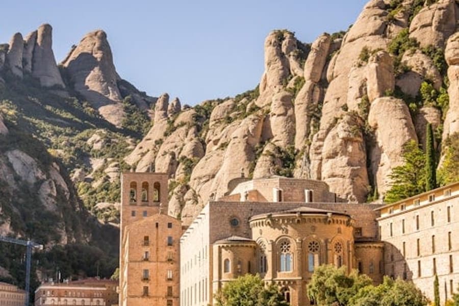 Montserrat & Wineries: Round trip + Wine Experience with Traditional Meal tickets at Montserrat Day Trips from Barcelona