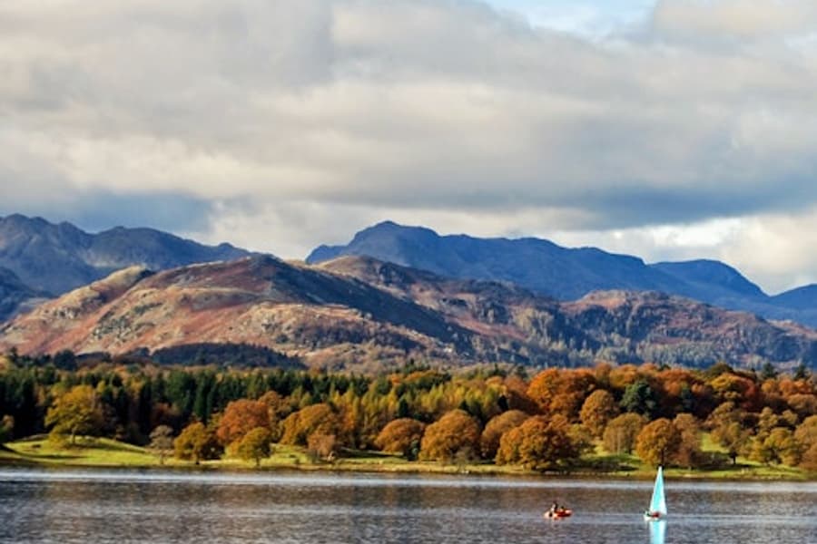 Windermere & The Lake District: Guided Day Tour from Manchester, Manchester