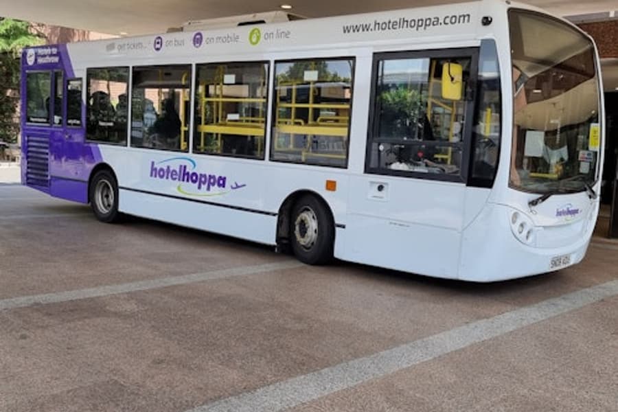 London: Bus Transfer To/From Heathrow Airport and Heathrow Radisson RED Hotel, at Heathrow Airport Transfers
