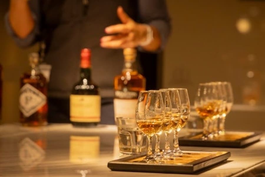 Midleton Distillery (Jameson): Pencicipan Wiski Premium, at Midleton Distillery, Cork