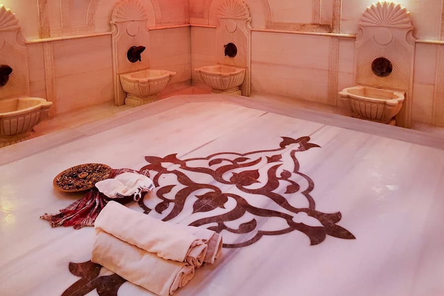 Acemoglu Hammam: Turkish Bath, Spa & Massage in Eminonu, at Acemoglu Hammam