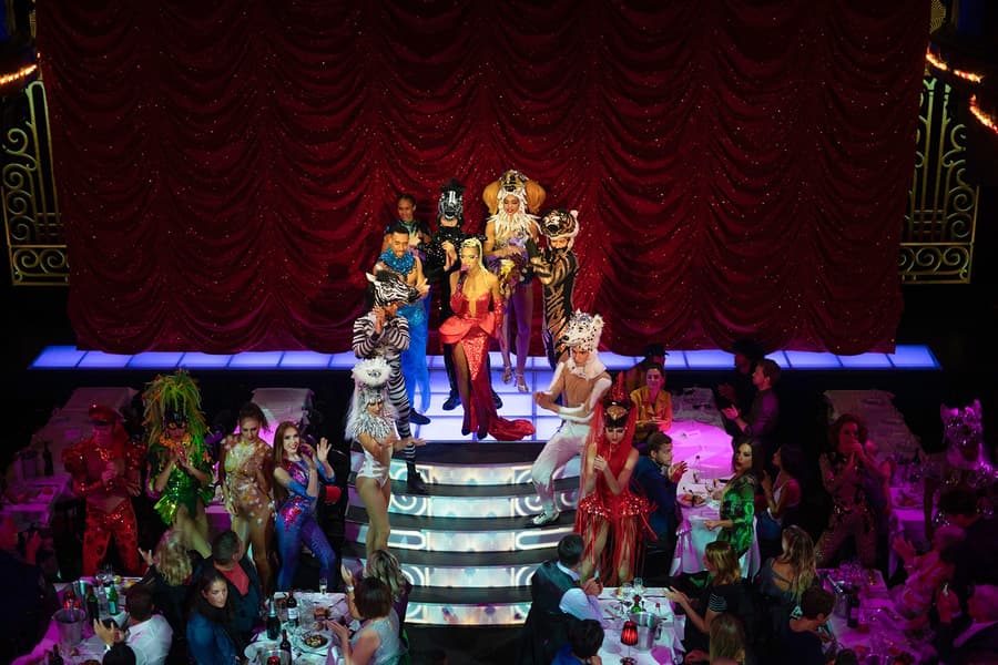 Paradis Latin Show with Dinner and Champagne, at Paradis Latin