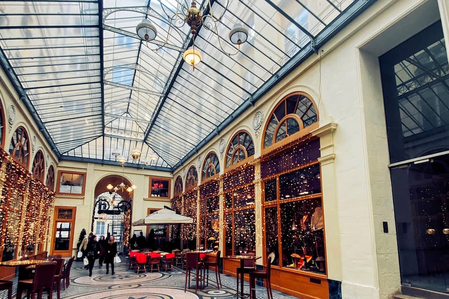 Guided Walking Tour of the Covered Passages of Paris tickets at Basilique de Notre-Dame des Victoires