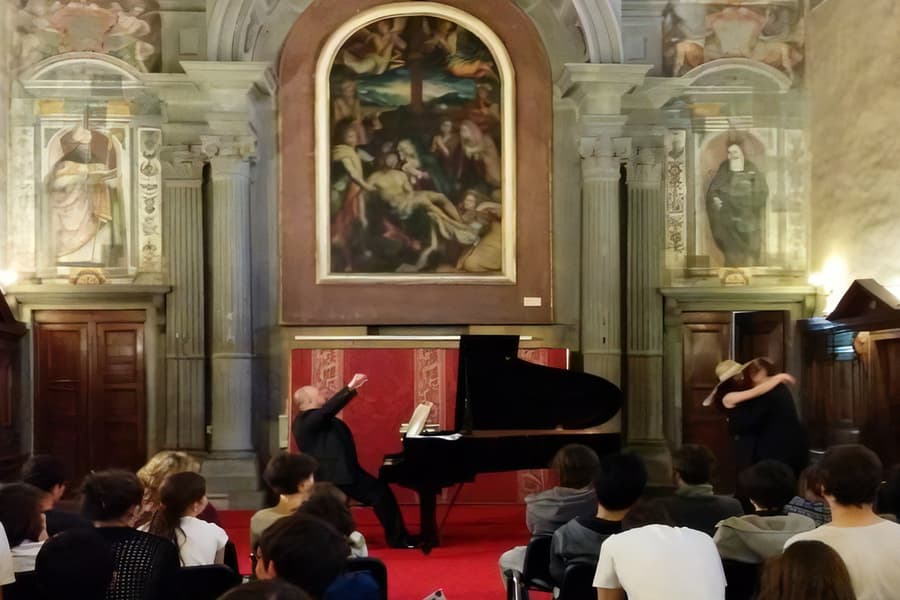 Opera Arias Concert & Pizza Dinner in Florence, at Piazza del Carmine, 24