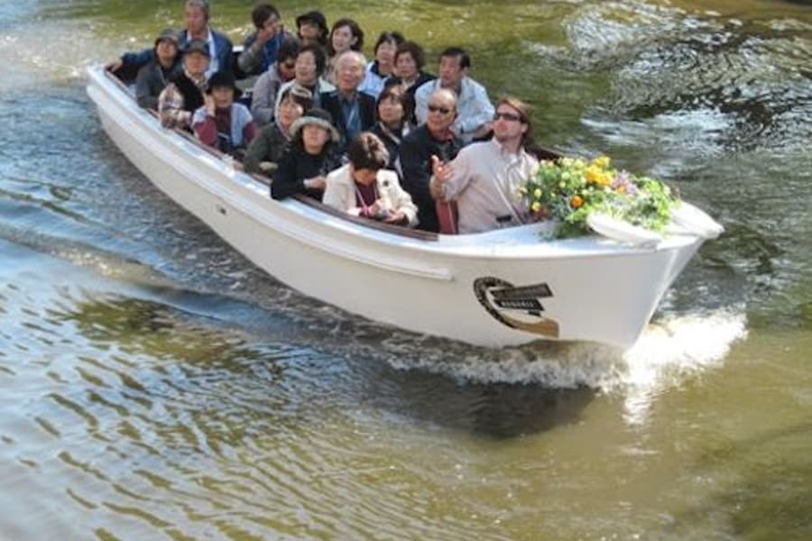 Historical Boat Tour Including 1 Ghent Beer, Ghent