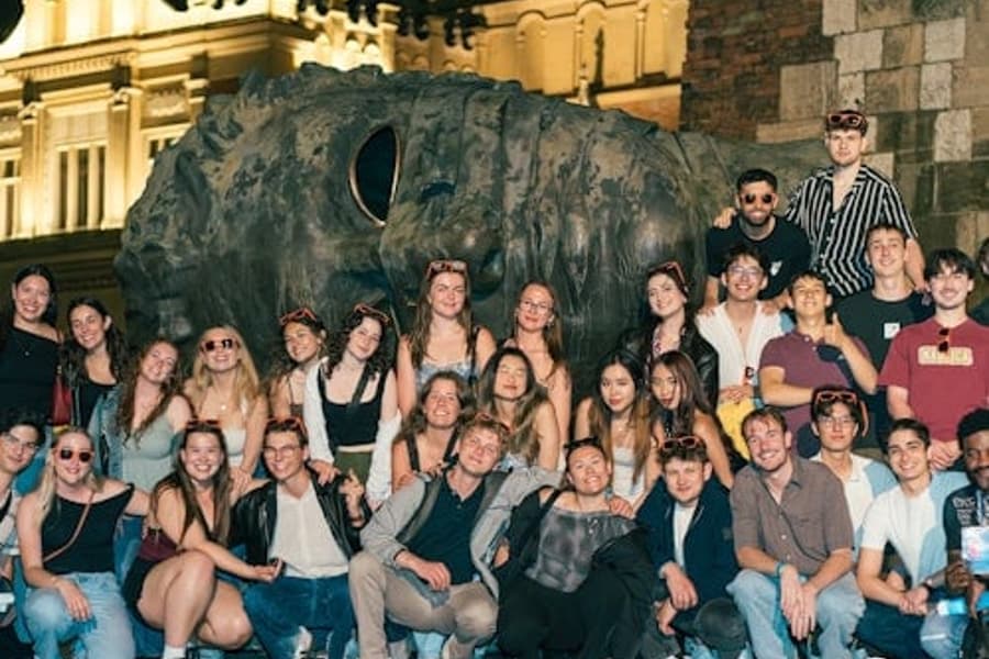 City Pub Crawl Krakow: Open Bar, VIP Entry, Welcome Shots