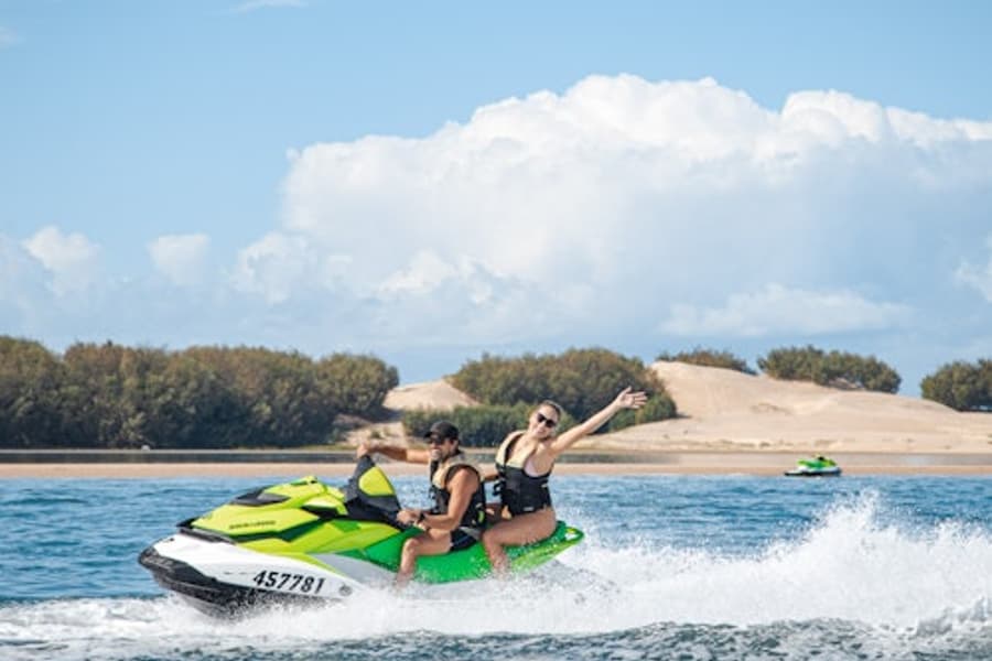 1-மணி நேர ஜெட் ஸ்கி சாபரி, at Gold Coast Jet Ski Safaris, Main Beach