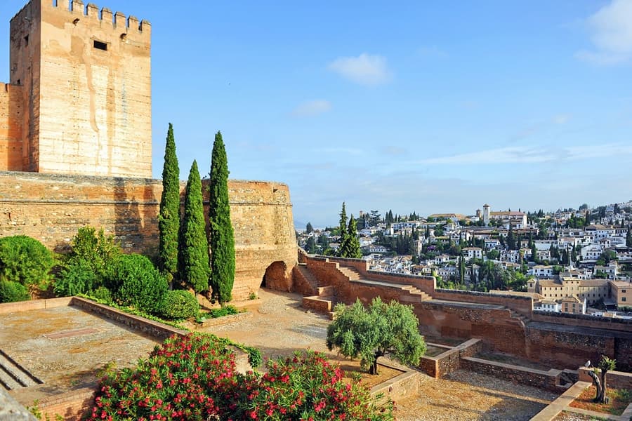 Alhambra Surroundings Tour, Granada